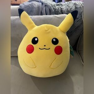 Squishmallows 10” Pokémon Pikachu